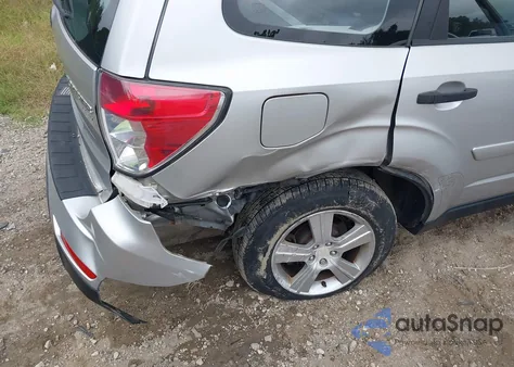 2011 Subaru Forester 2.5X из США, поврежденный, VIN JF2SHABC6BH741984